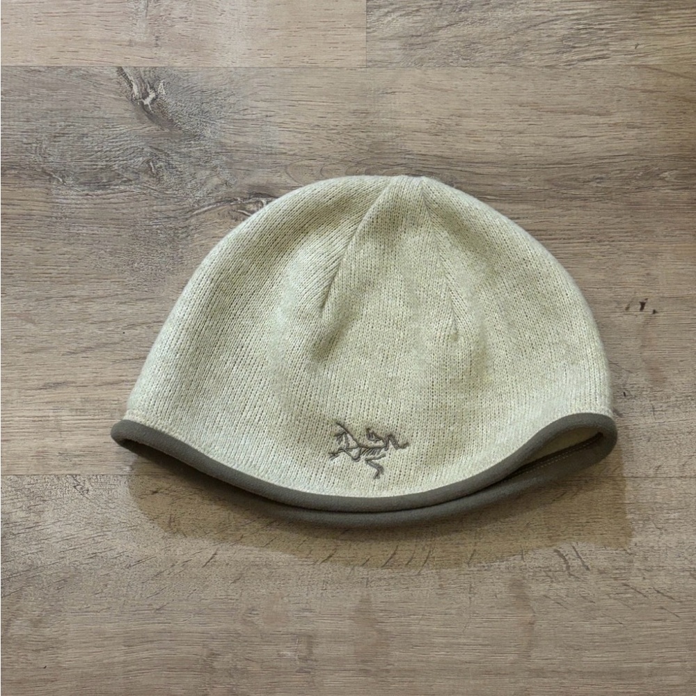 Arc'teryx Vintage 2010 Wool Beanie Hat Oatmeal Cream Polartec